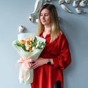 Букет с тюльпанами и ранунункулюсами
