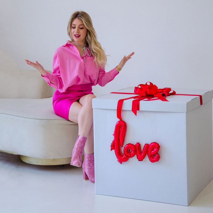 Коробка сюрприз із повітряними кулями "Love"