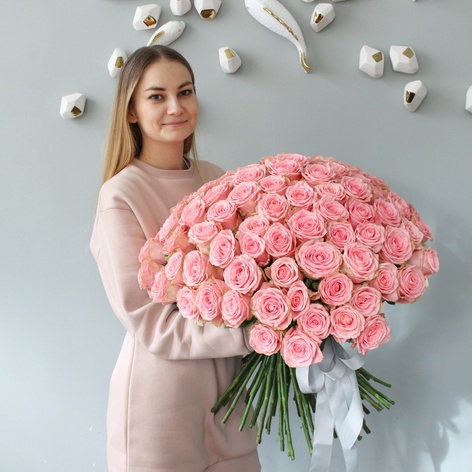 Букет 101 роза Софи Лорен