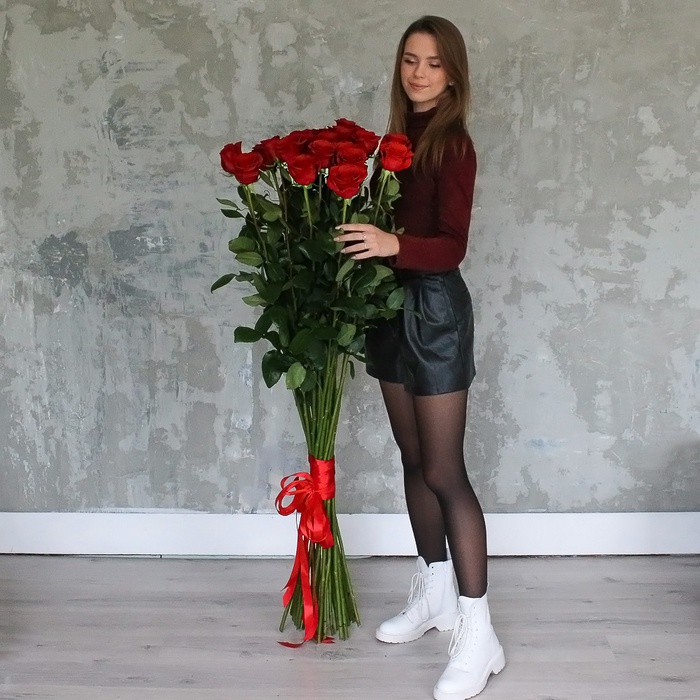 Букет из 25 роз Фридом, 160 см