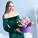 Цветы в коробке "Женственность"