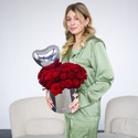 Цветы в коробке "Сердце из роз Love is"