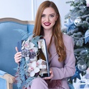 Подарочный набор с цветами и вином "Утонченное сочетание"