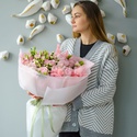 Букет с гортензией, ранункулюсами, розой "Розовая лагуна"