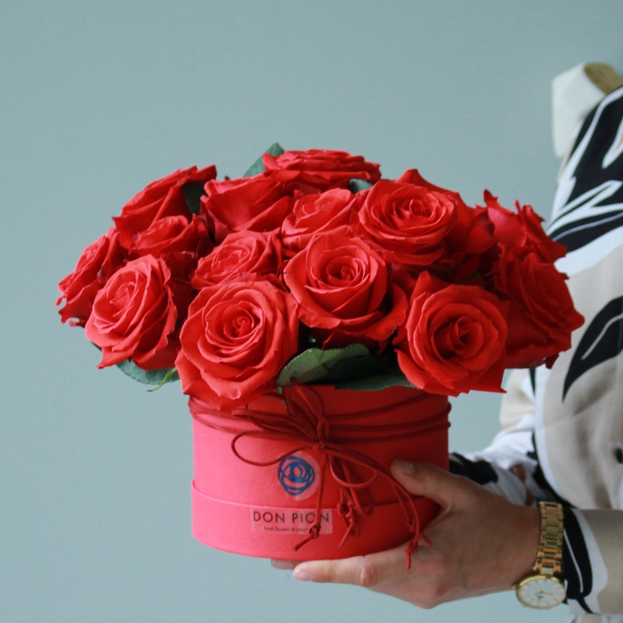 Квіти в коробці "Троянда Ніна"