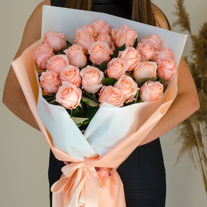 Букет з 25 троянд "Аріана"
