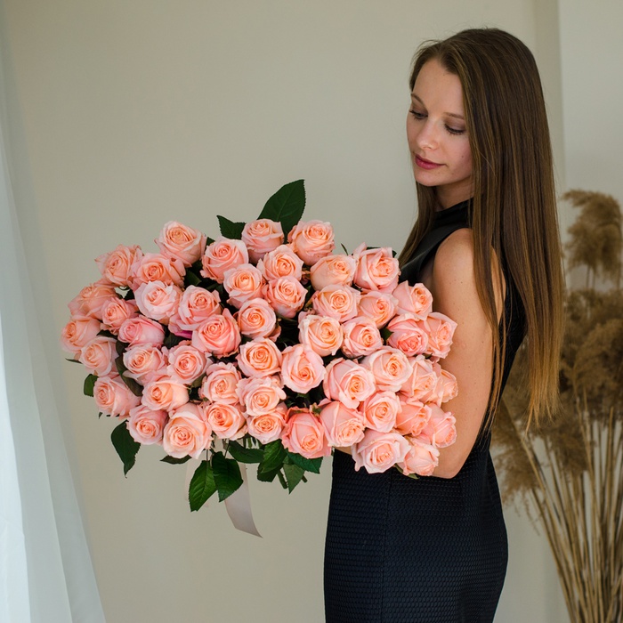 Букет з 51 троянди "Аріана"