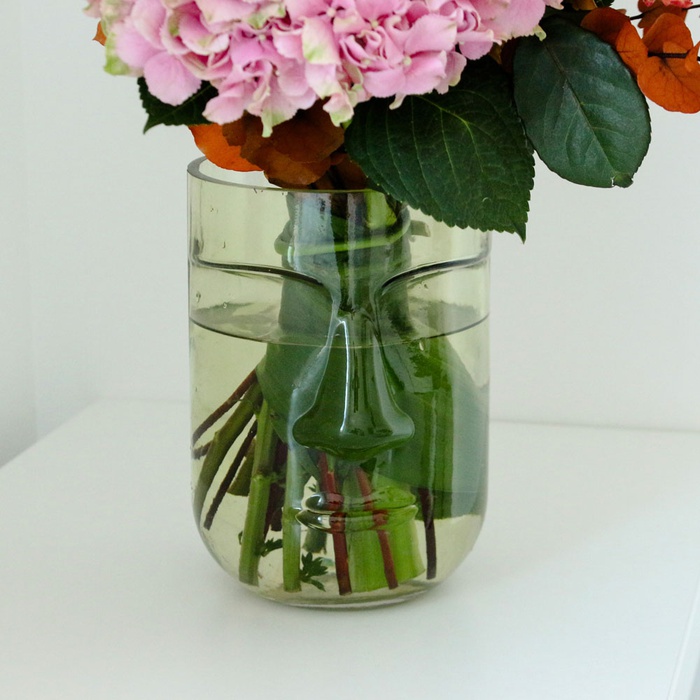 Квіти у вазі "Природні фарби квітів"