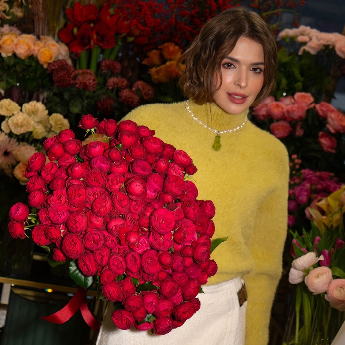 Букет 25 троянд Черрі Трендсеттер