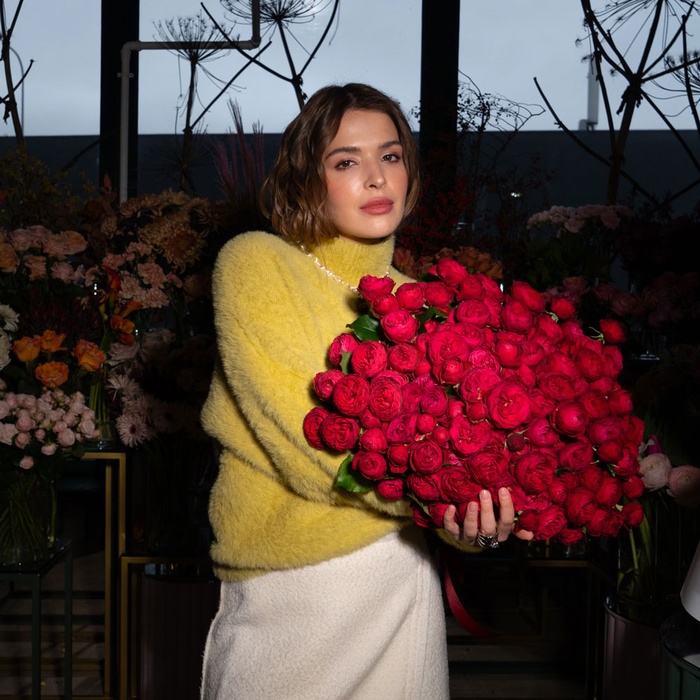 Букет 25 троянд Черрі Трендсеттер