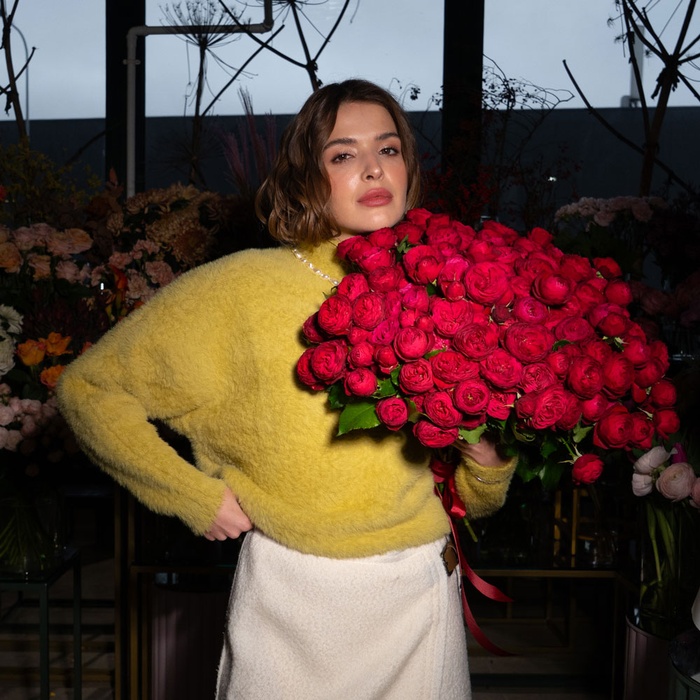 Букет 25 троянд Черрі Трендсеттер