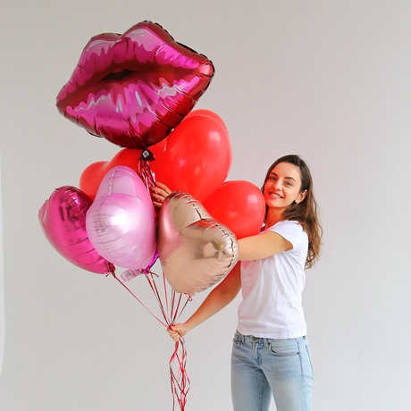 Охапка воздушных шаров "Сладкий поцелуй"
