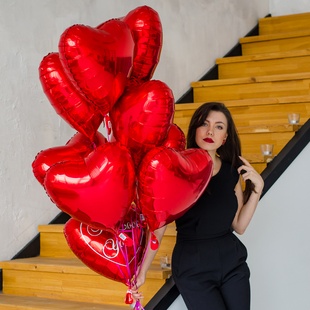 Охапка фольгированных сердец "Цвет любви"