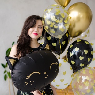 Охапка воздушных шаров "Черная кошечка"