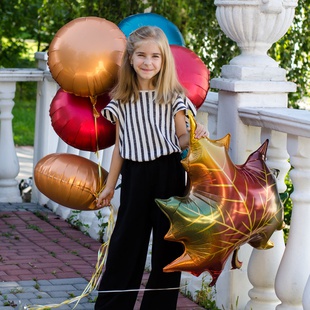 Охапка воздушных шаров "Кленовый листочек"