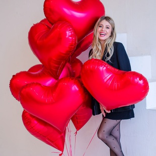 Охапка красных воздушных шаров сердец "Карнавал чувственности", M