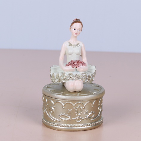 Новорічна статуетка "Балерина"