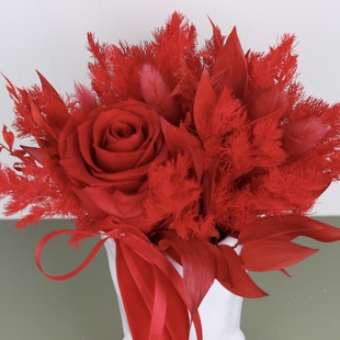 Цветы в керамическом кашпо "Красные воспоминания", S