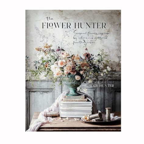 Книга на подарунок The Flower Hunter