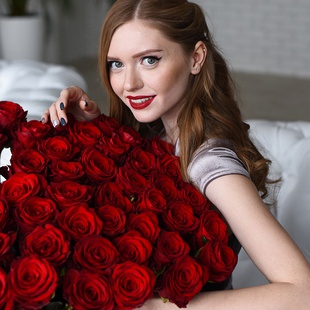 Букет 51 красная роза Mэри Mи, 80 см