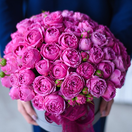 Цветы в коробке розы "Мисти Бабблз"
