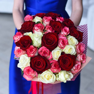 Букет микс из 35 роз 3-х сортов