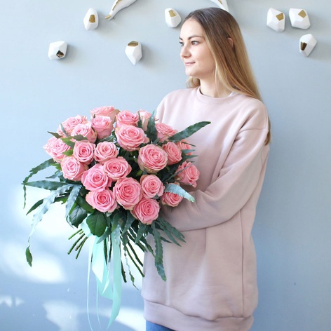 Букет 25 троянд Софі Лорен з флебодіумом