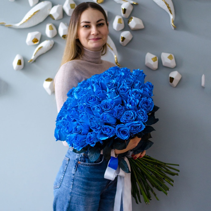 Букет 51 синя троянда Роял Блу