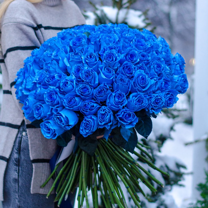 Букет 101 синяя роза Роял Блу