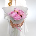 Букет 7 рожевих півоній