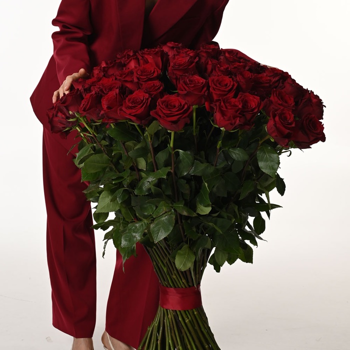 Букет 101 троянда Експлорер