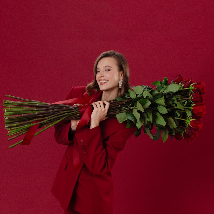 Букет 25 роз Эксплорер