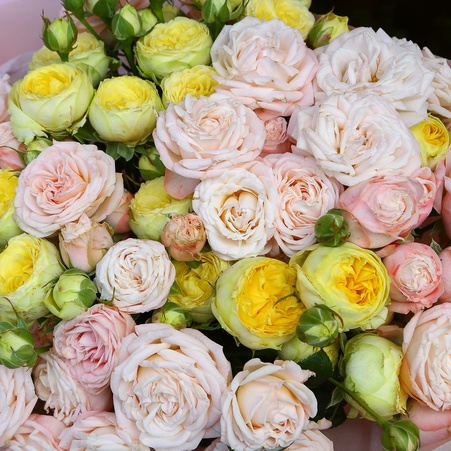 Букет з троянд "Сонячний"