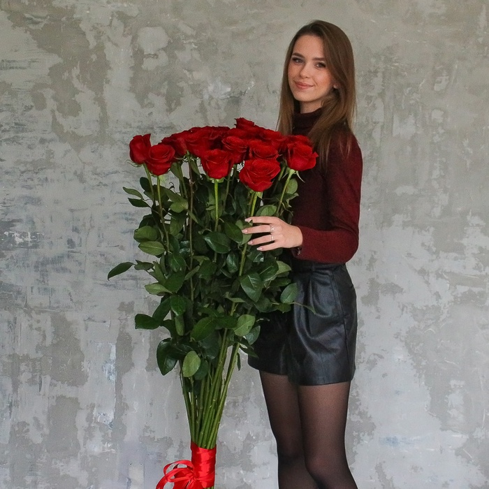 Букет з 25 троянд Фрідом, 160 см