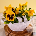 Великодня ваза "Зайчики з квітами"