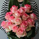 Подарочный набор из розы "Джумилия" и сладостями