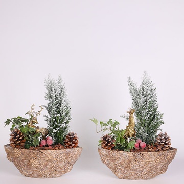 Зимняя композиция в кашпо