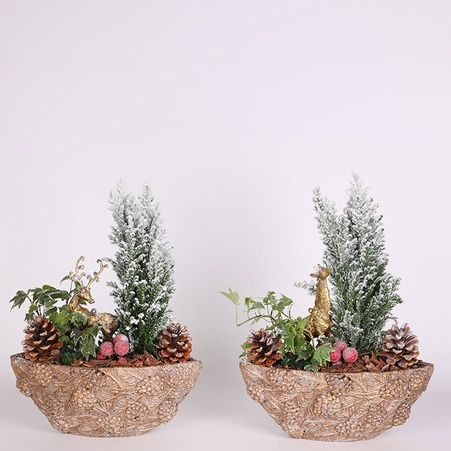 Зимняя композиция в кашпо