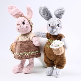 Мягкая игрушка "Зайка с куличем"