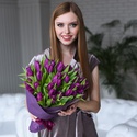 Букет 51 фиолетовый тюльпан