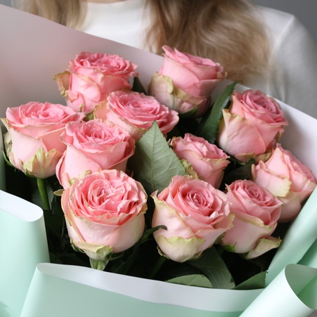 Букет із 11 троянд "Софі Лорен"