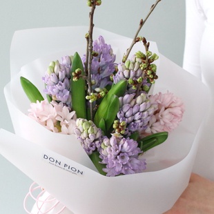 Букет із гіацинтів "Захоплення Ароматом"