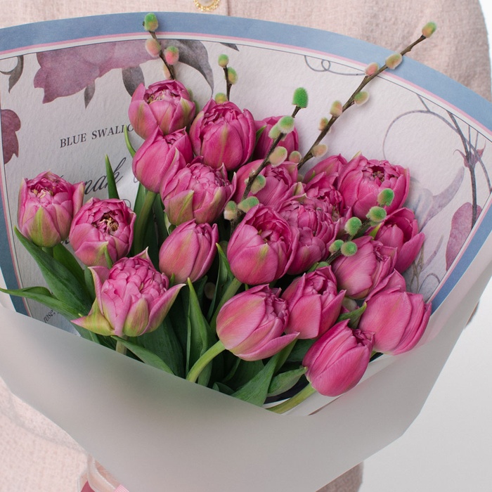 Букет 21 розовый дабл тюльпан