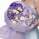 Букет 7 бузкових гортензій з фрезією