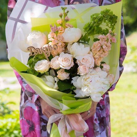 Букет с пионами "Цветочная благодарность"