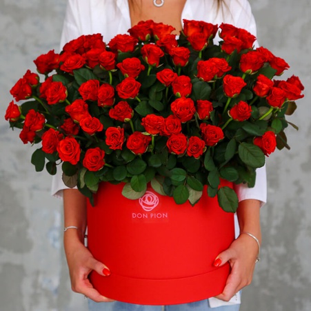 Цветы в коробке "101 красная роза"