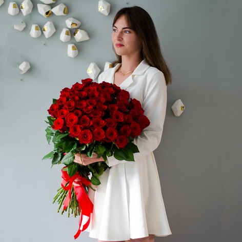 Букет 51 червона троянда Мері Мі, 70 см