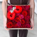 Квіти в коробці троянди "50 відтінків червоного"