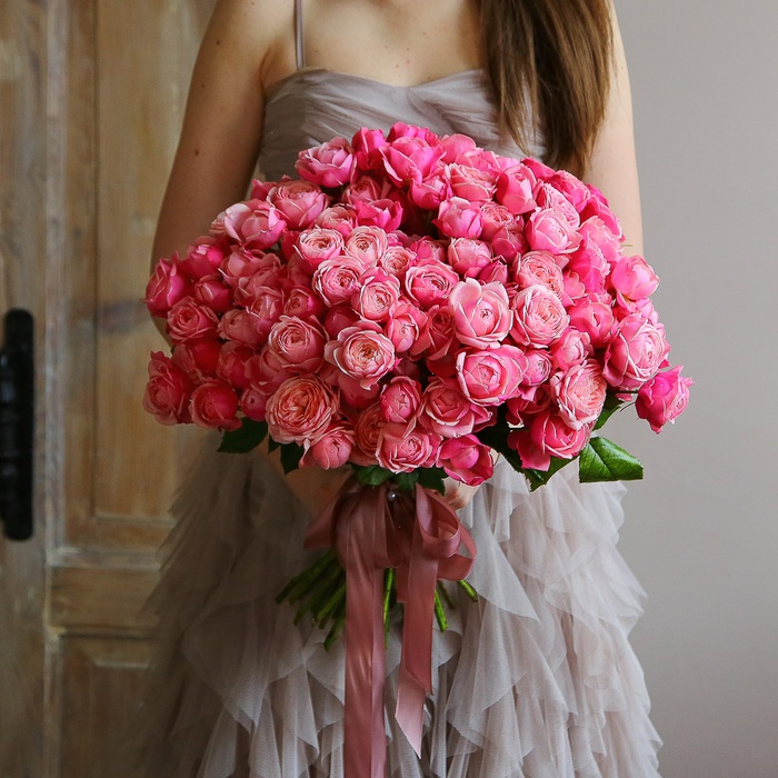 Букет з 35 троянд Сільва Пінк