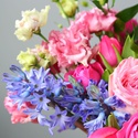 Цветы в вазе "Яркая весна"